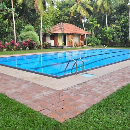 Soba Lanka Holiday Resort Melsiripura エクステリア 写真