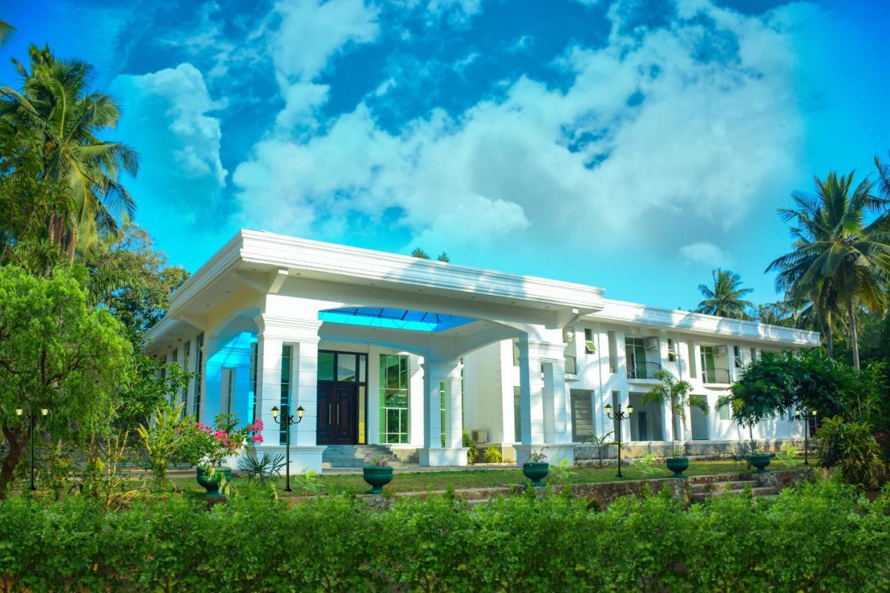 Soba Lanka Holiday Resort Melsiripura エクステリア 写真