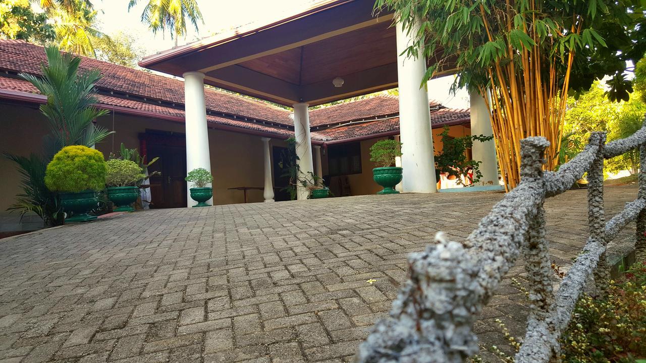 Soba Lanka Holiday Resort Melsiripura エクステリア 写真