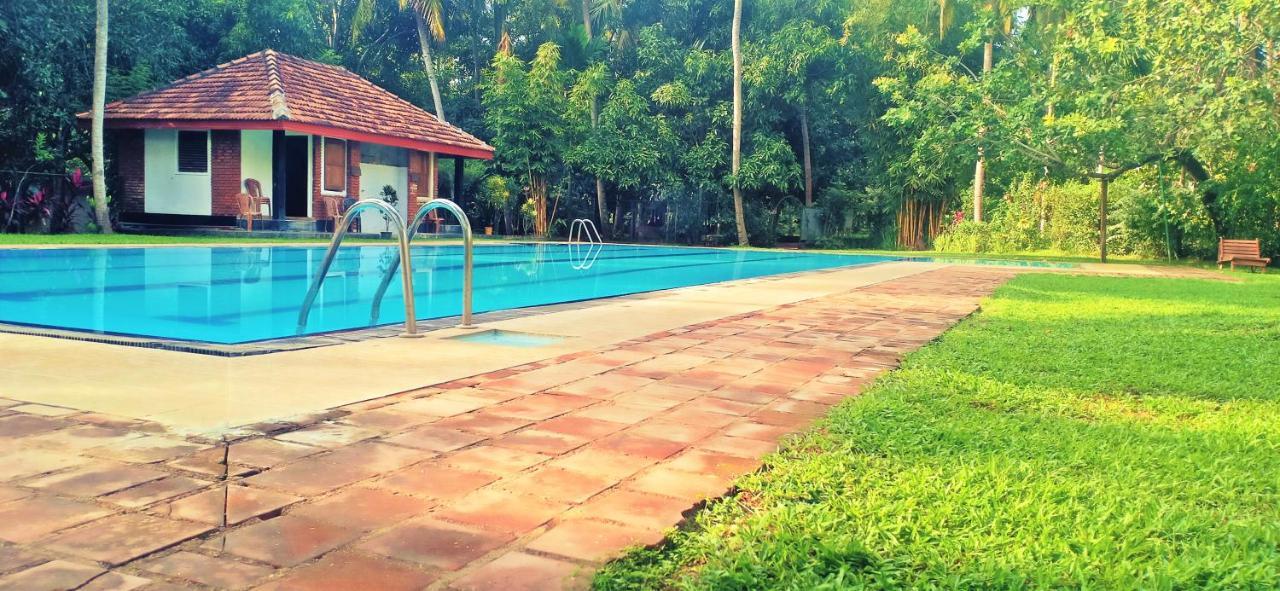 Soba Lanka Holiday Resort Melsiripura エクステリア 写真